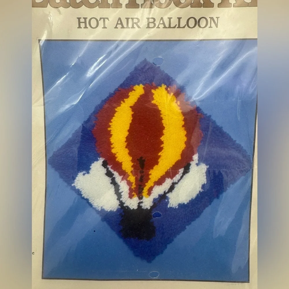 Vintage Hot Air Balloon Adco Creation Latch Hook Yard Craft Kit USA 12x12 #1214